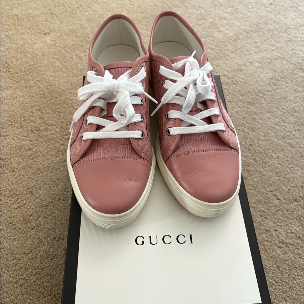 Gucci Women's Pink Lace-Up Sneakers